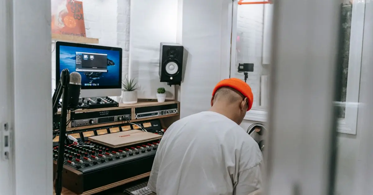 Cómo la acústica de la habitación afecta el sonido HiFi